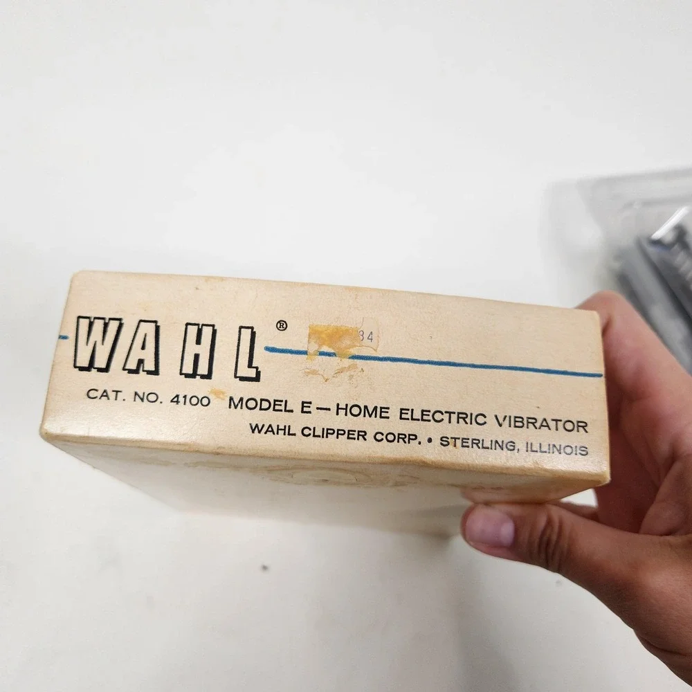 Wahl Model E Home Electric Vibrator Massager White W/ 3 Attachments Box Vintage